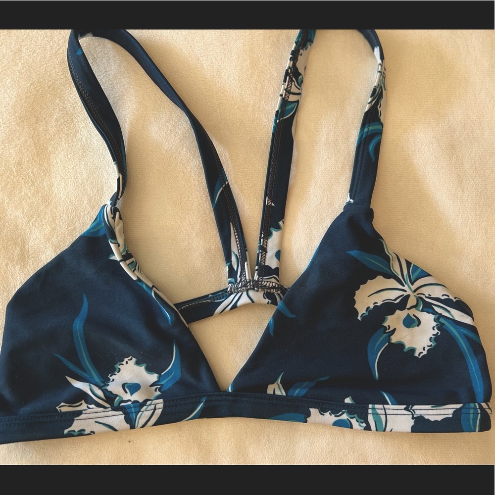 Mikoh Honolulu swim bikini top